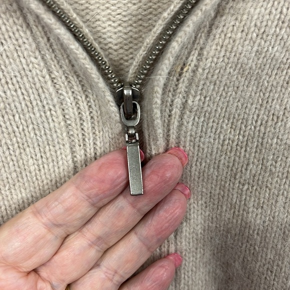 Sarah Spencer Womens Sweater L Tan/Cream Front Zip Tneck Lambs Wool Ribbed Cuffs - Picture 5 of 11
